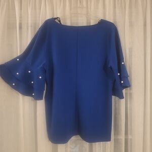 Roz & Ali Navy Top